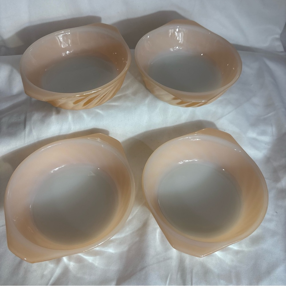 Anchor Hocking Fire King Swirl Peach Luster - 4 Small Casseroles